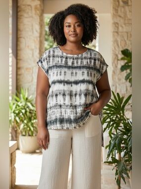 bryn Walker Black and White Tie-Dye Pullover.